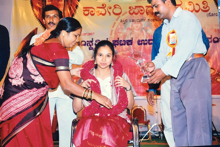 Priyadarshini felicitated by Kaveri Jagruthi Trust (R) in 2008